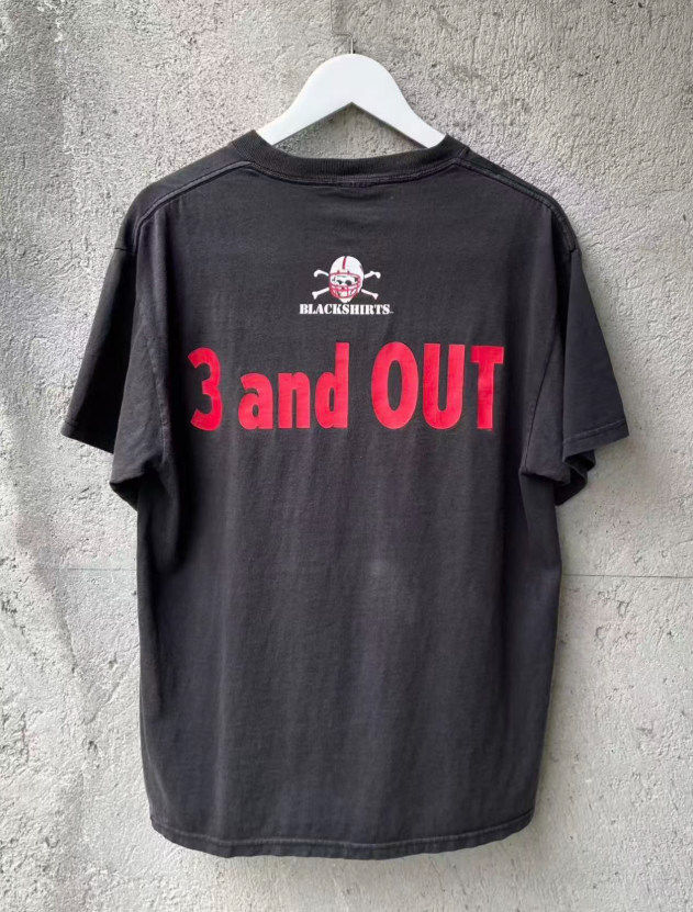 Red Crossbones Distressed Vintage Streetwear Tee