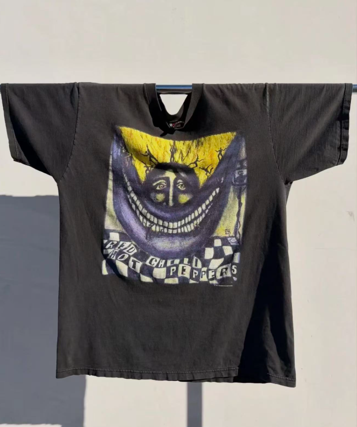 RHCP 1994 Big Smile Vintage Washed Tee